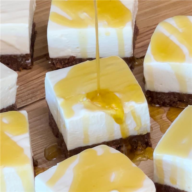 Vanilla Vegan Cheesecake Bites