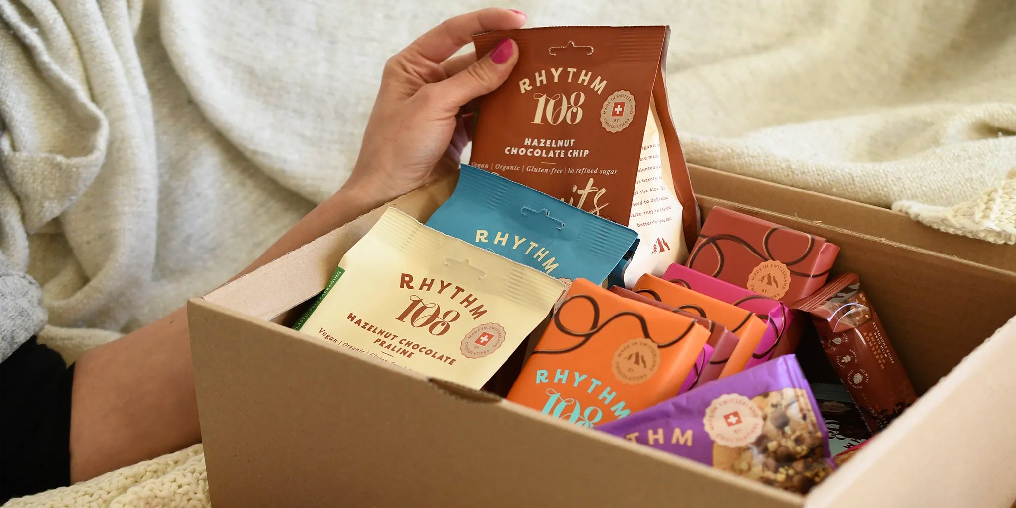 HAMPERS & GIFT BOXES